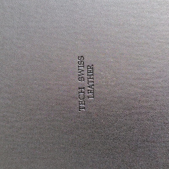 TECHSWISS Eyeglasses & Sunglasses Storage Case in Black Leather - Picture 14 of 14